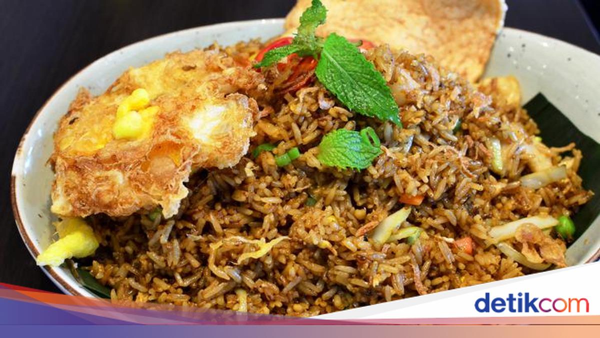 Rizqiana Jaya Nasi Goreng: A Flavorful Legend in Cilacap's Heart