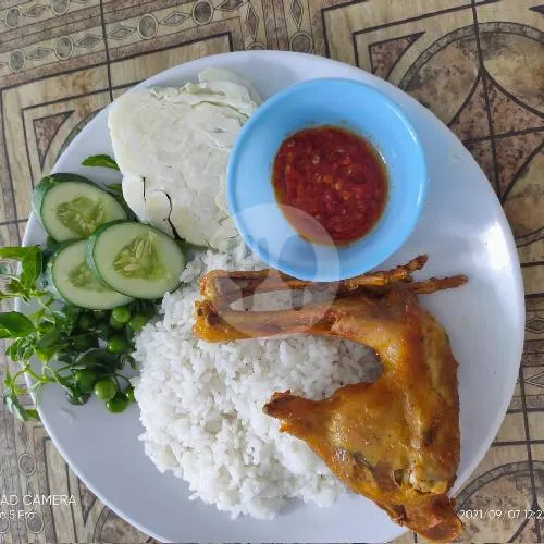 Ayam Goreng Pejantan + Nasi